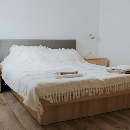 Regim Hotelier Lotusul Verde Nagyvárad Kültér fotó