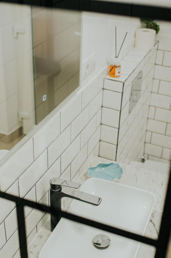Regim Hotelier Lotusul Verde Nagyvárad Kültér fotó